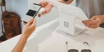 4 Aturan Tidak Tertulis Saat Bayar Pakai QRIS, Perhatikan agar Kalian Nggak Jadi Musuh Bersama Mojok.co