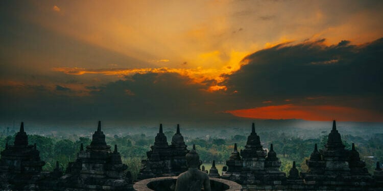 Pemandangan matahari terbit. MOJOK.CO