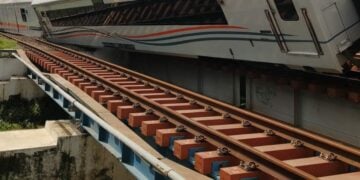 Detik-detik KA Purwojaya Anjlok: Cerita dari Penumpang Gerbong 8 Nomor Kursi 13 MOJOK.CO