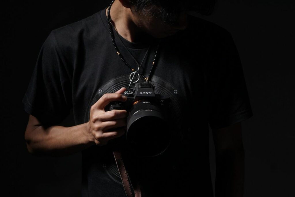 Satu Kamera, Beda Nasib: Fotografer Lari Dicaci, Fotografer Mini Soccer Dipuji dan Dibela Sampai Mati