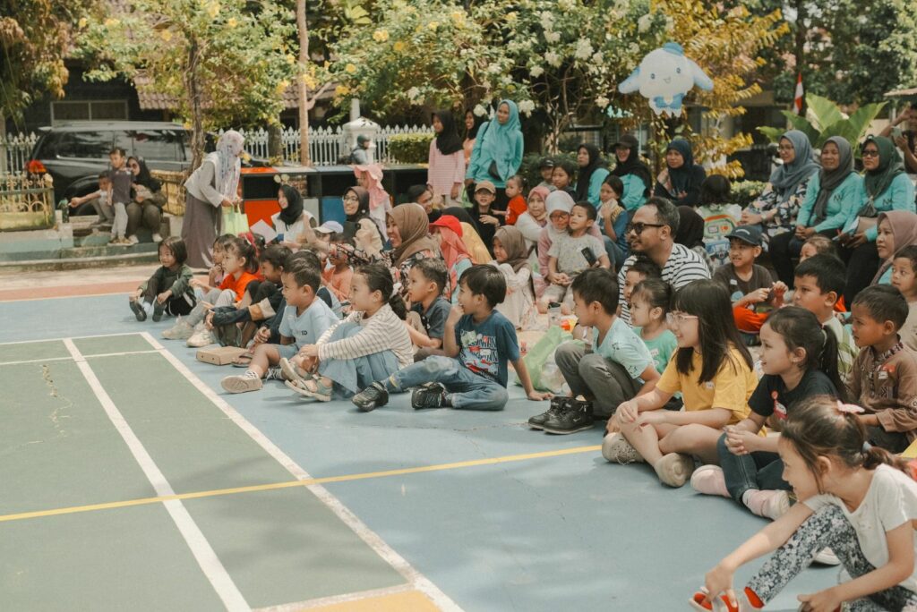 Peserta kegiatan Main Bareng Lareplay di Taman Bakung, Baciro, Kota Yogyakarta MOJOK.CO