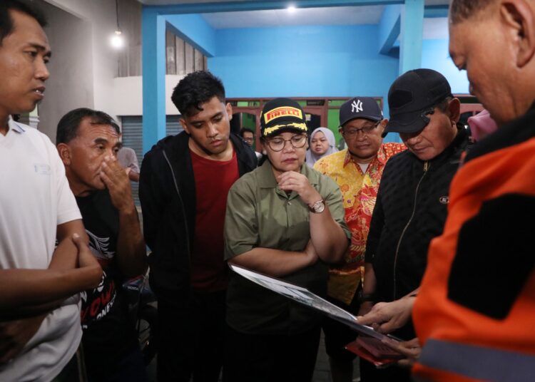 Wali Kota Semarang, Agustina Wilujeng, upayakan penanganan banjir Genuk MOJOK.CO