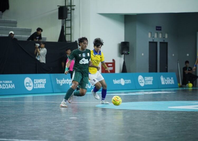 Aksi Raul Gozales di lapangan MOJOK.CO