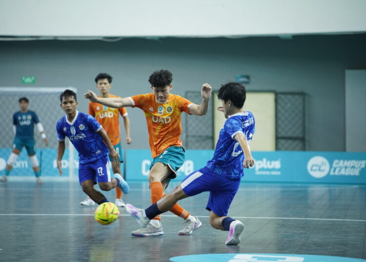 Laga grup putra UAD vs UNISA berjalan dengan tensi tinggi MOJOK.CO