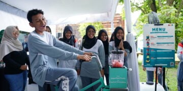 Gowes Ke-Bike-An Maybank Indonesia Mojok.co