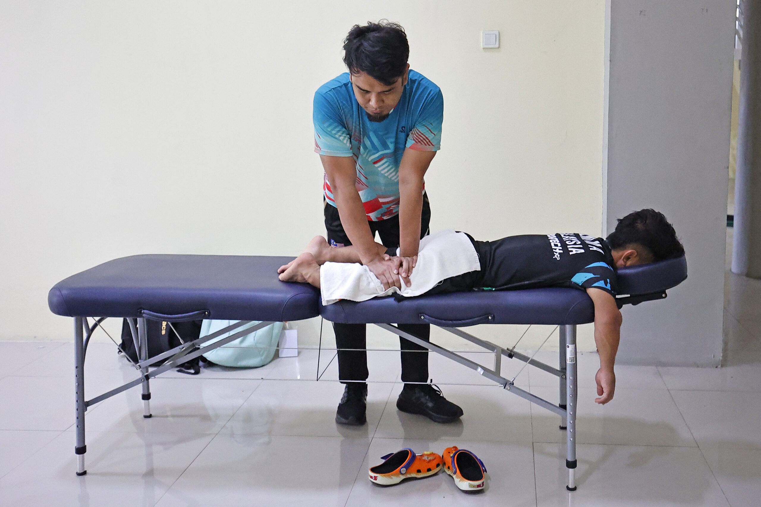 fisioterapi malaysia.MOJOK.CO