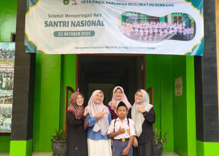 Dari kiri ke kanan: Syafaah, Izza, David, Hidayatun, dan Afaf MOJOK.CO