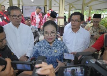 Wali Kota Semarang, Agustina Wilujeng, pastikan jaminan sosial bagi pekerja rentan MOJOK.CO