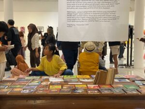 Pameran “Petak Umpet Sastra Anak” Mengumpulkan Orang Dewasa yang Rindu dengan Novel Anak Karya Penulis Indonesia
