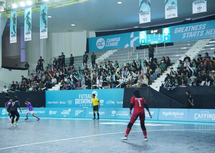 Agma berada di lapangan. MOJOK.CO