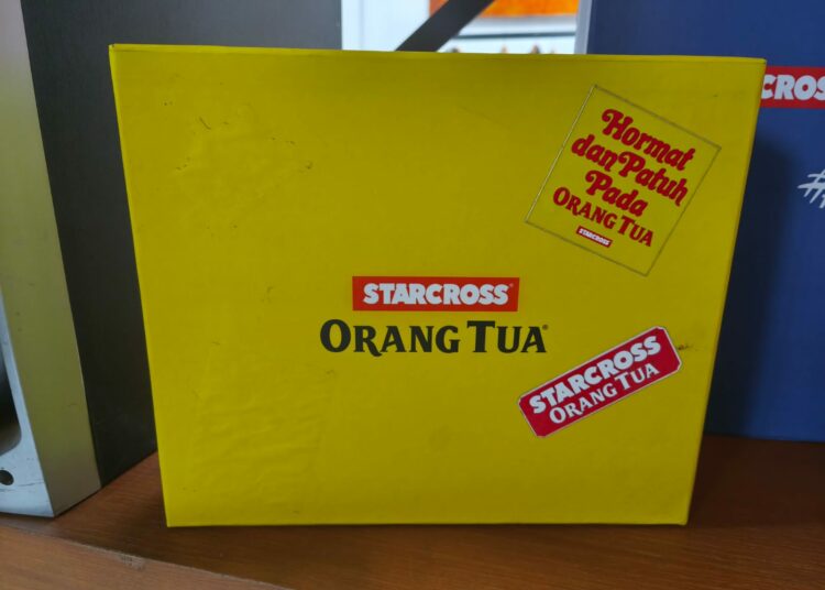 Hormat dan patuh sama orang tua jadi kunci nafas panjang STARCROSS sebagai brand clothing legend Jogja MOJOK.CO