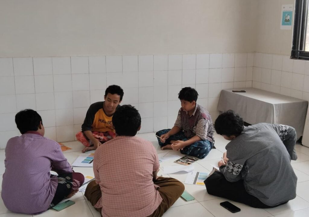 lksa budi luhur.MOJOK.CO