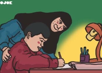 Belikan ibu elektronik termahal di Hartono Surabaya dengan tabungan gaji Jakarta. MOJOK.CO