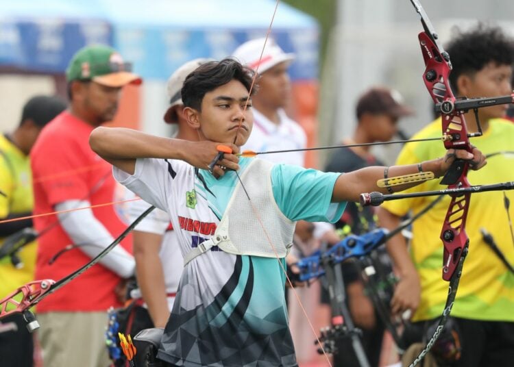 Slipknot hingga Metallica Menemani Latihan Memanah hingga Menyabet Medali Emas Panahan Mojok.co