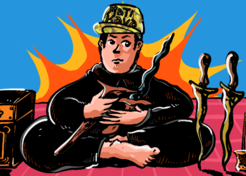 Gen Z fresh graduate lulusan UGM pilih bisnis jualan keris dan barang antik di Jogja MOJOK.CO