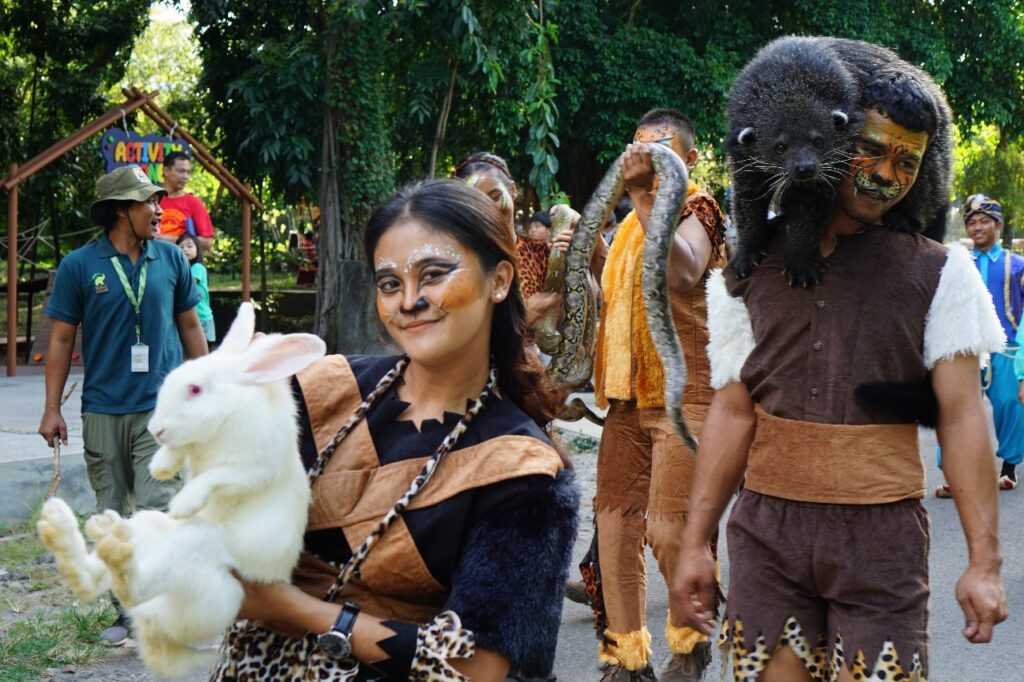Safari Christmas Joy jadi program spesial Solo Safari di masa liburan Natal dan Tahun Baru (libur Nataru) MOJOK.CO