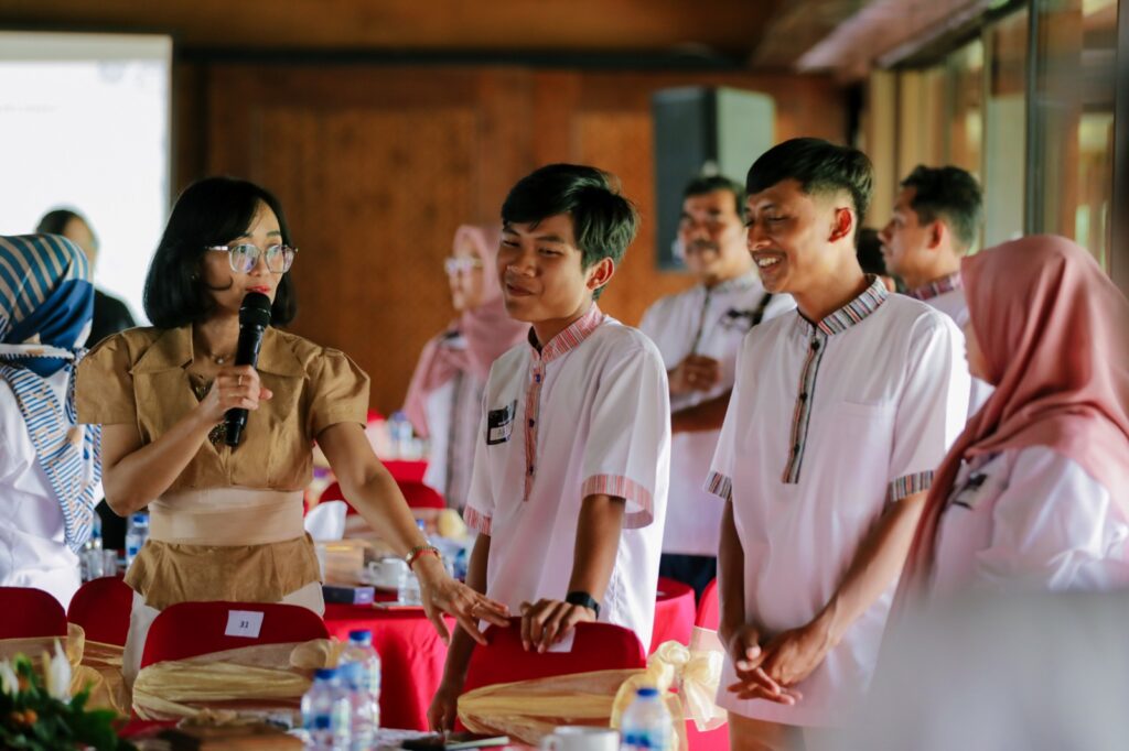 Pamong cerita di Borobudur ikuti pelatihan hospitality. MOJOK.CO