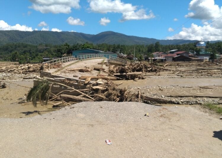 Jembatan terputus. MOJOK.CO