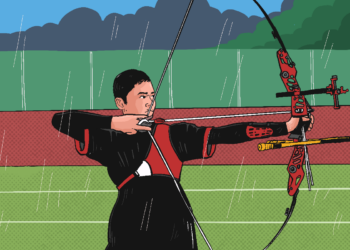 Atlet panahan asal Semarang bertanding di Kota Kudus saat hujan. MOJOK.CO