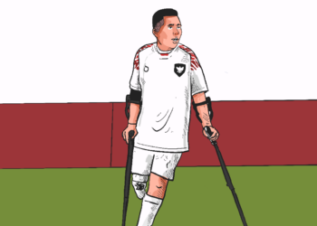 Sirilus Siko (24). Jadi kurir JNE di Surabaya, dapat beasiswa kuliah kampus swasta, dan mengejar mimpi menjadi pemain sepak bola amputasi MOJOK.CO