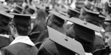 Kuliah Scam Itu Omongan Bermulut (Kelewat) Besar yang Nggak Perlu Didengarkan