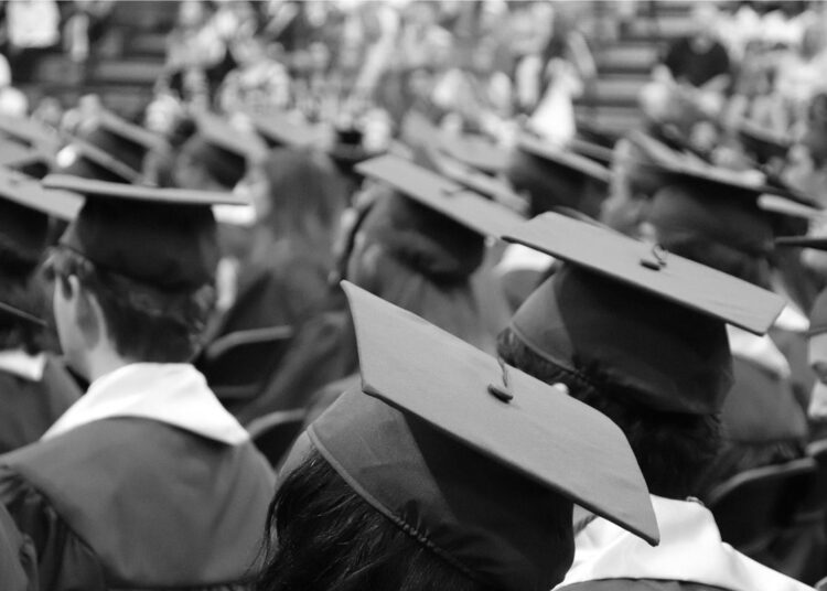 Kuliah Scam Itu Omongan Bermulut (Kelewat) Besar yang Nggak Perlu Didengarkan