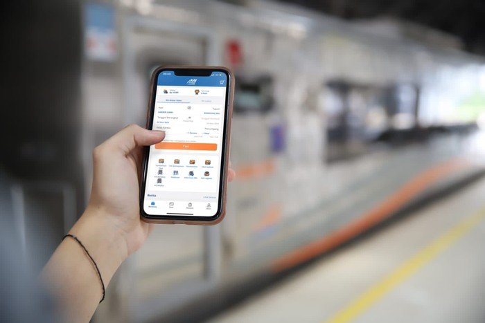 Pesan tiket kereta api lebih mudah pakai KAI Access MOJOK.CO