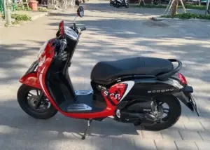 Honda Scoopy yang Cuma Jual Tampang Seharusnya Malu kepada Supra X 125 yang Tampangnya Biasa Saja, tapi Mesinnya Luar Biasa