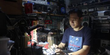 Toko musik analog, Dcell Jogja Store. MOJOK.CO