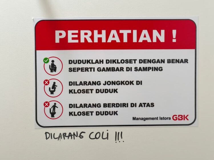 Toilet umum di Jakarta saksi bejat laki-laki otak mesum MOJOK.CO