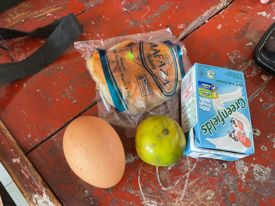 Menu MBG di bulan Ramadan (Sumber: X/nifar4ngantukZz)