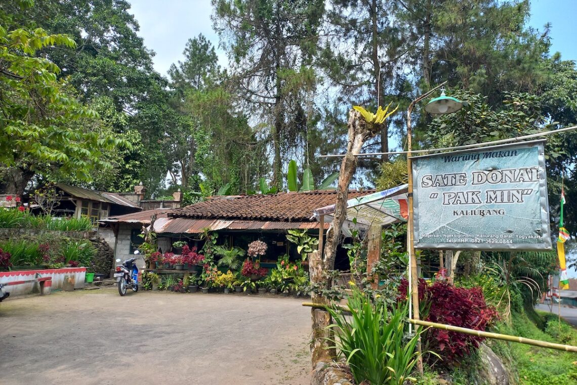 Warung Sate Donal Pak Min Kaliurang, sate entok terbaik yang pernah saya makan 
