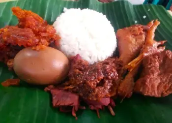 Sulitnya Jadi Penjual Gudeg, Susah-susah Siapkan Makanan Khas Jogja Berujung Dapat Celaan Wisatawan Mojok.co