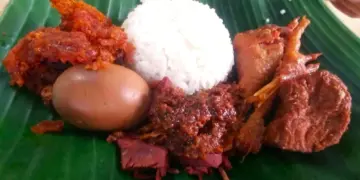 Sulitnya Jadi Penjual Gudeg, Susah-susah Siapkan Makanan Khas Jogja Berujung Dapat Celaan Wisatawan Mojok.co