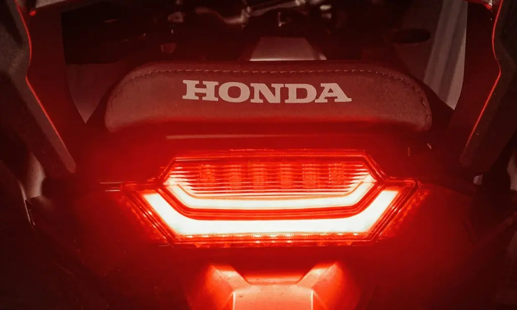 Honda Scoopy, Motornya Orang FOMO yang Nggak Sadar kalau Motor Ini Pasaran dan Sudah Nggak Istimewa Mojok.co