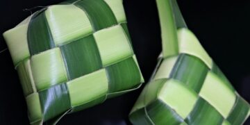 Lebaran di Keluarga Ibu Lebih Seru Dibanding Keluarga Ayah yang Jaim dan Kaku Mojok,co