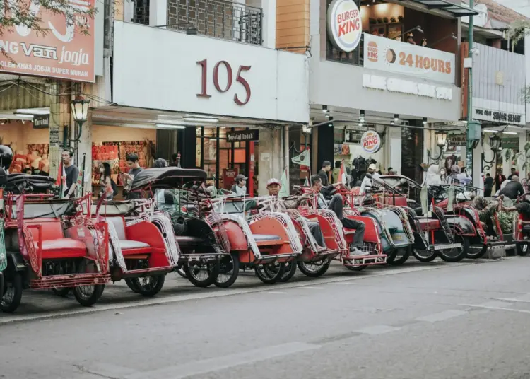 4 Oleh-Oleh Malioboro Jogja Sebaiknya Dipikir Ulang Sebelum Membeli Mojok.co