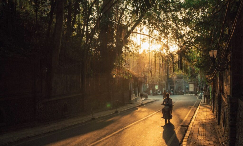 Pekerja Jogja Kangen Mengadu Nasib di Bali, Kerjanya Sama-Sama Santai dan Biaya Hidup Lebih Murah Mojok.co