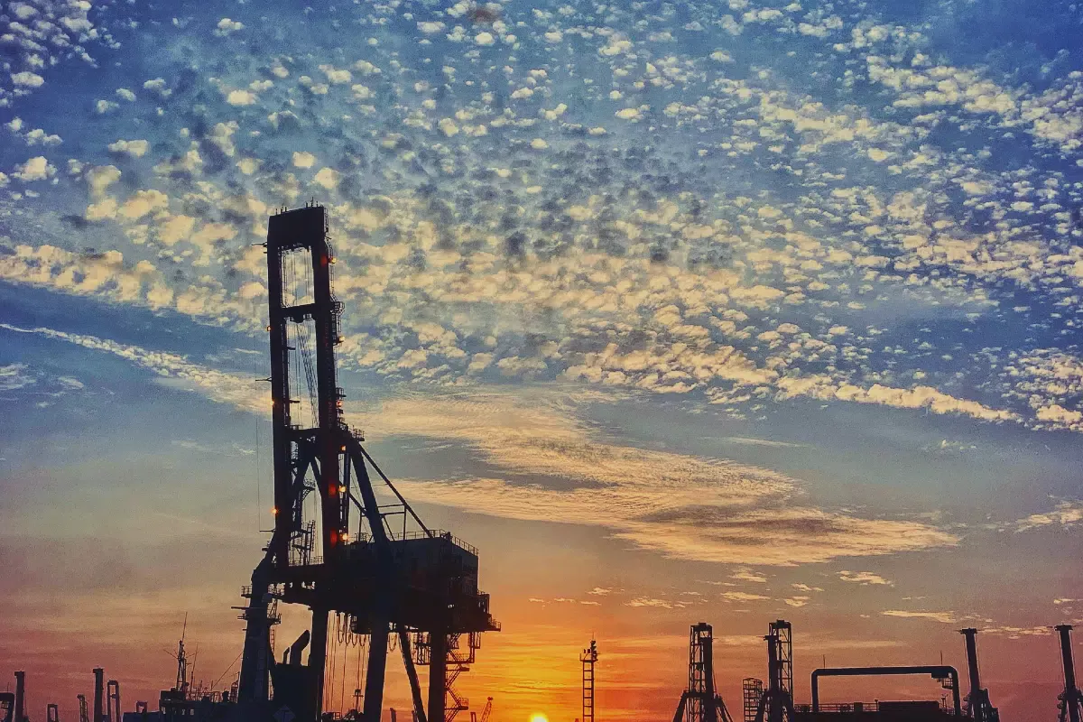 Kerja di Jakarta, Tinggal di Bekasi Rasanya Mau Mati di Jalan: Memutuskan Pulang ke Jogja Disambut Derita Baru Bernama UMR Jogja yang Menyedihkan Itu