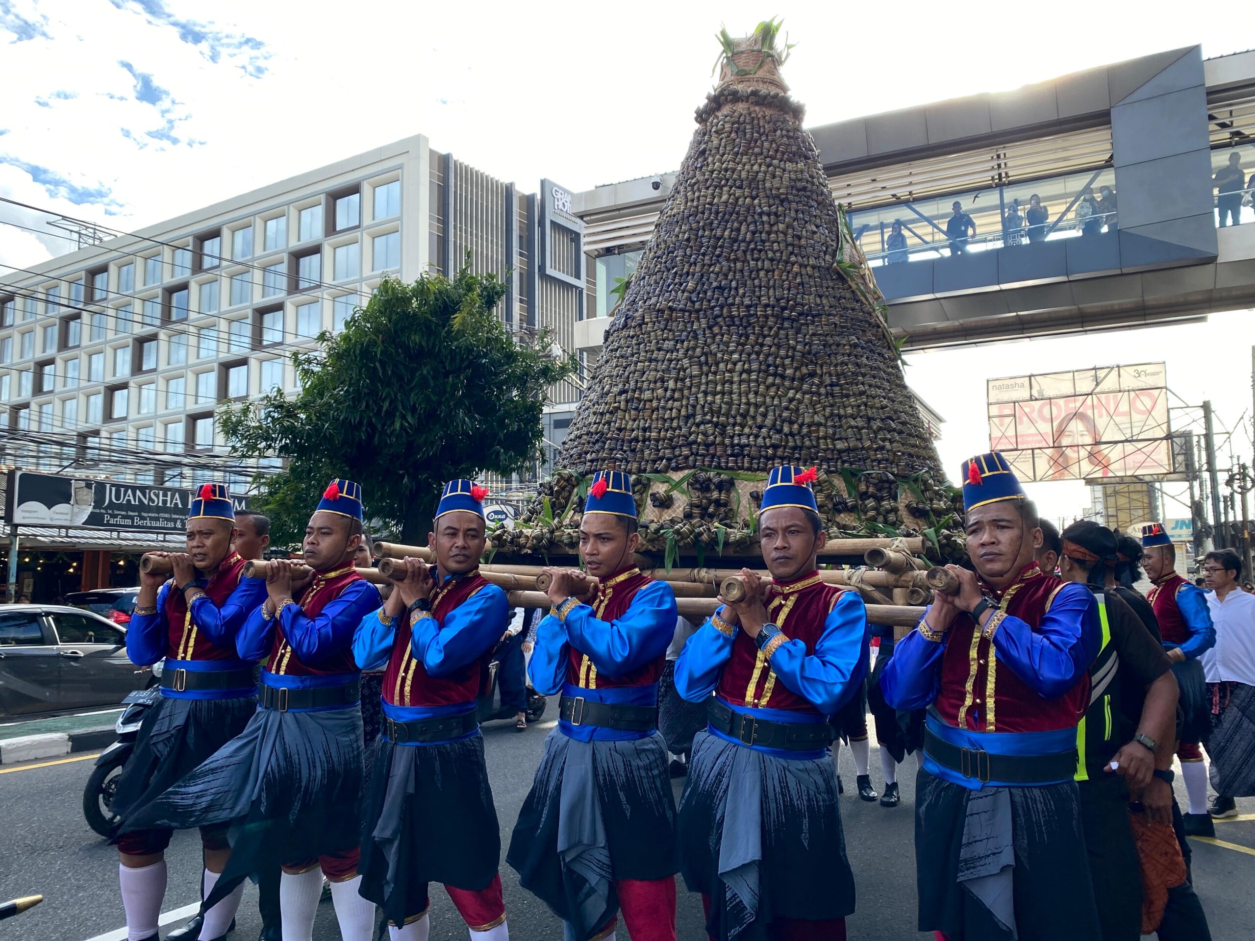 plaza ambarrukmo.MOJOK.CO