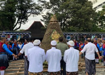 Modernitas dan Tradisi Menyatu dalam Perayaan Dua Dekade Plaza Ambarrukmo.MOJOK.CO