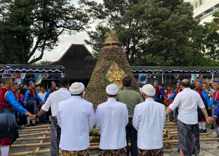 Modernitas dan Tradisi Menyatu dalam Perayaan Dua Dekade Plaza Ambarrukmo.MOJOK.CO