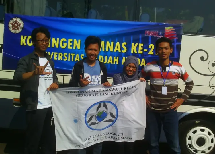 ikut Pimnas. MOJOK.CO