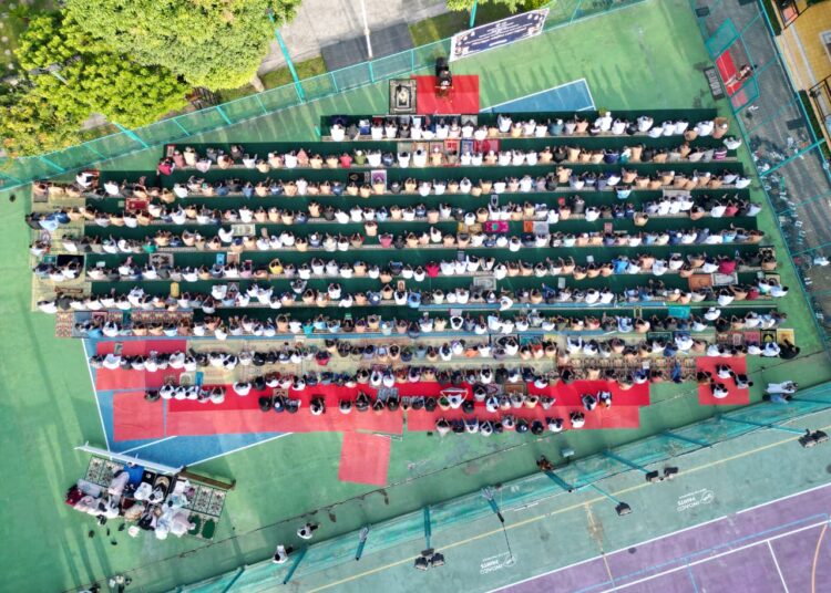 narapidana salat Lebaran 2026. MOJOK.CO