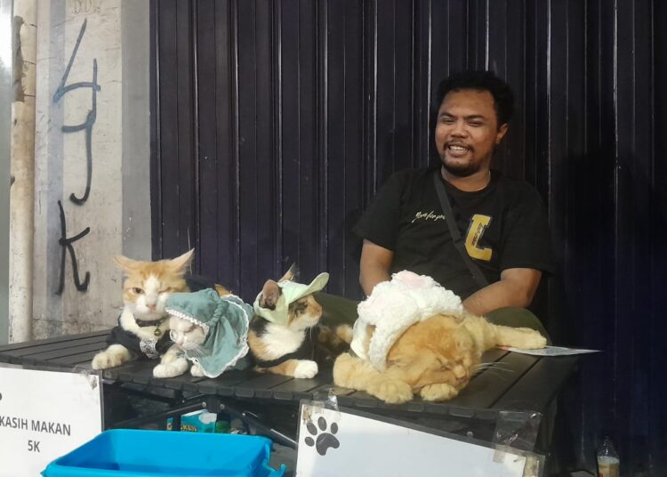 Bimo pemilik cat therapy. MOJOK.CO