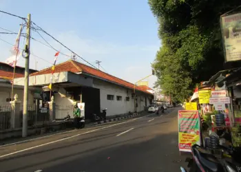 3 Alasan yang Membuat Stasiun Lempuyangan Lebih Unggul Dibanding Stasiun Tugu Jogja Mojok.co