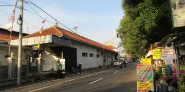 3 Alasan yang Membuat Stasiun Lempuyangan Lebih Unggul Dibanding Stasiun Tugu Jogja Mojok.co