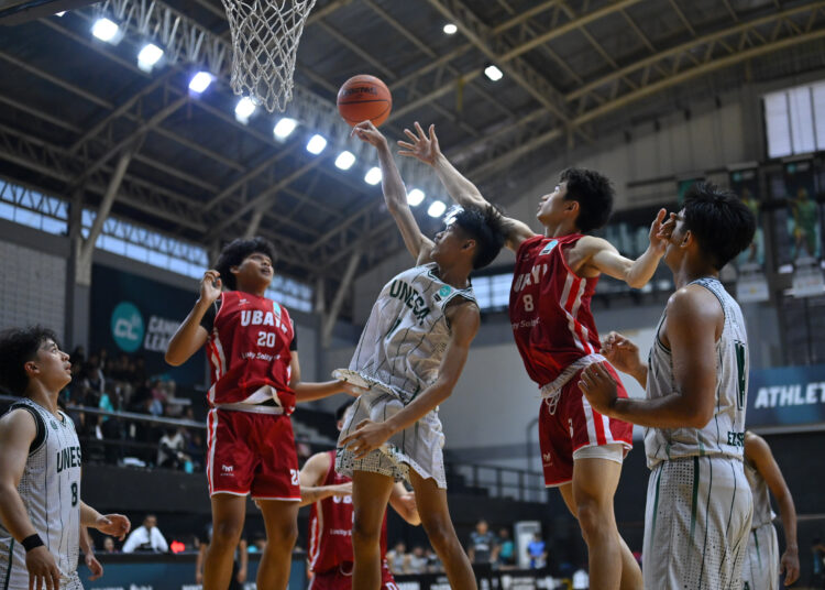 Semifinal Kompetisi Basket Campus League musim perdana Regional Surabaya hujan skor. Universitas Surabaya (Ubaya) jadi raja Jawa Timur MOJOK.CO