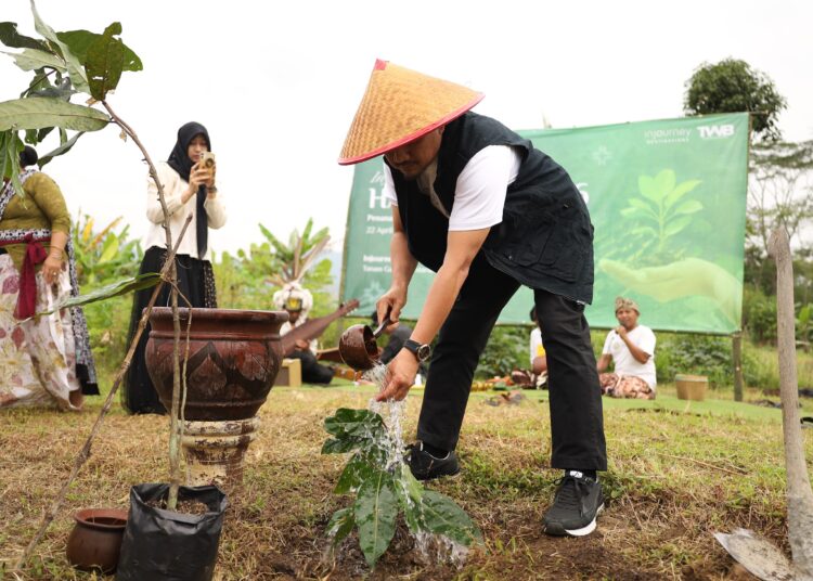 Direktur Operasi PT TWB Supriadi Jufri. MOJOK.CO