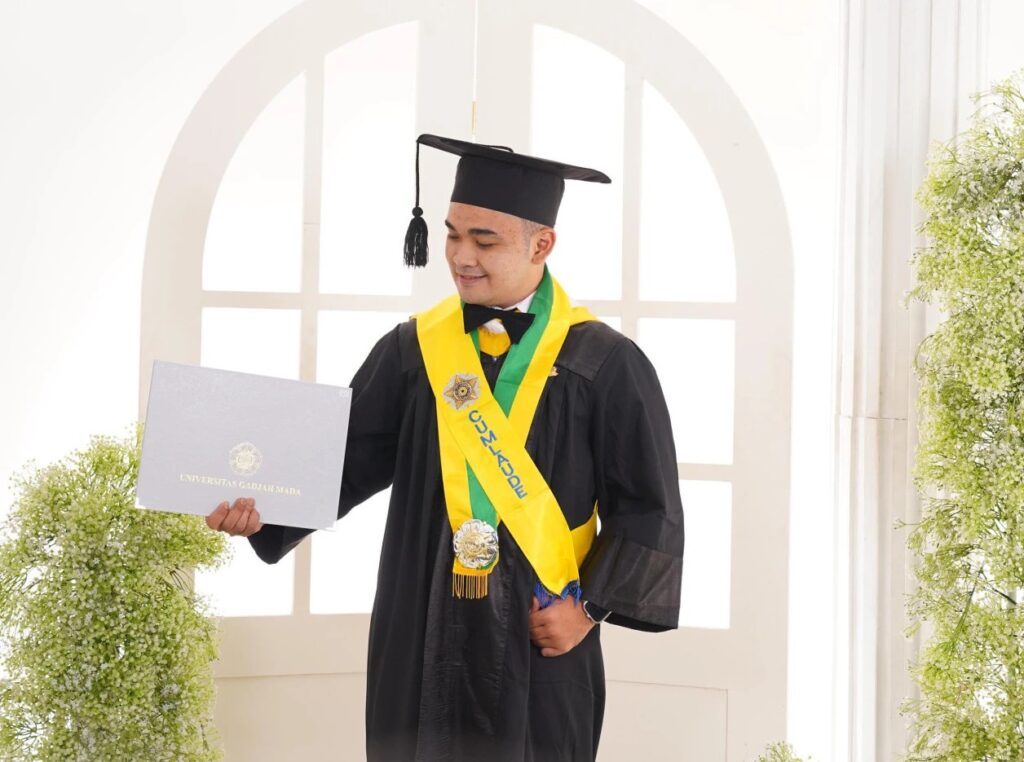 Muhammad Rizky Perwira Zain, lulusan termuda S2 UGM kantongi gelar S2 Kesehatan Masyarakat dan S1 Kedokteran sebelum usia 25 tahun